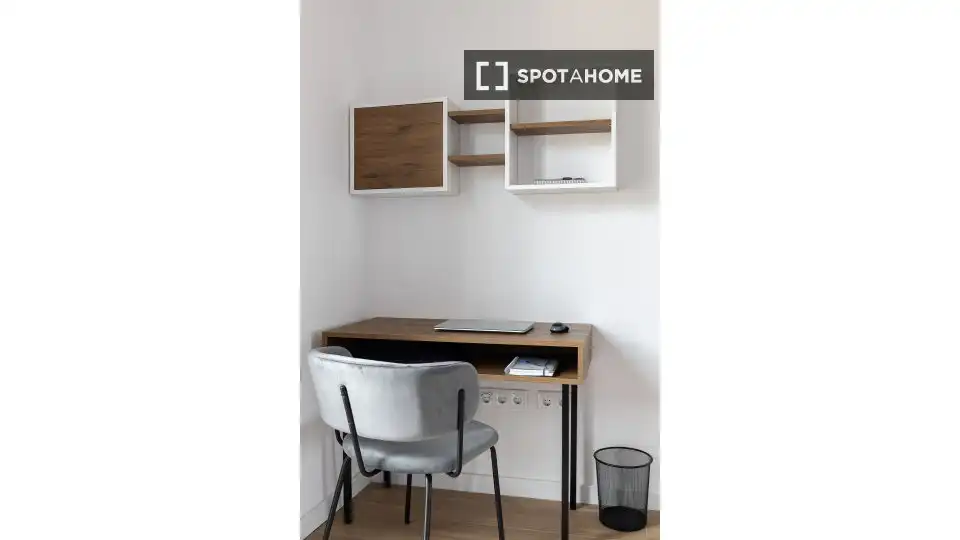Bedroom of Flat for rent in Barcelona  with Air Conditioner, Heating and Furnished