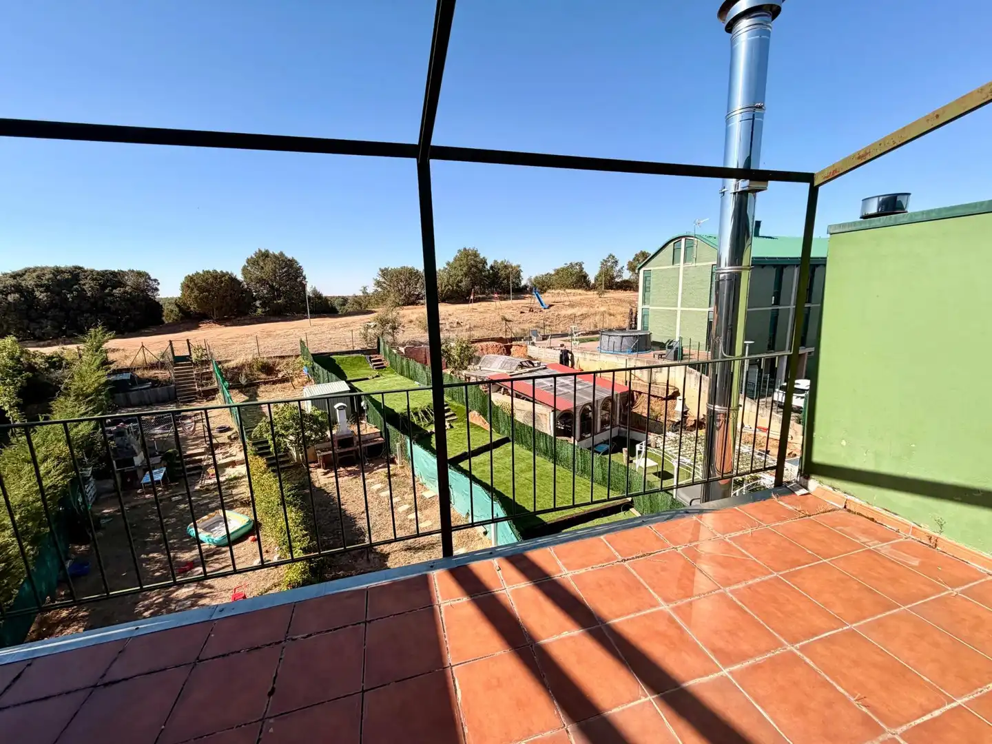 Jardín de Casa adosada en venta en Valdorros con Calefacción, Jardín privado y Terraza