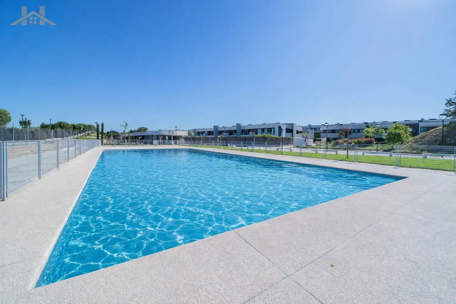 Piscina de Casa o xalet en venda en Boadilla del Monte amb Aire condicionat, Calefacció i Jardí privat