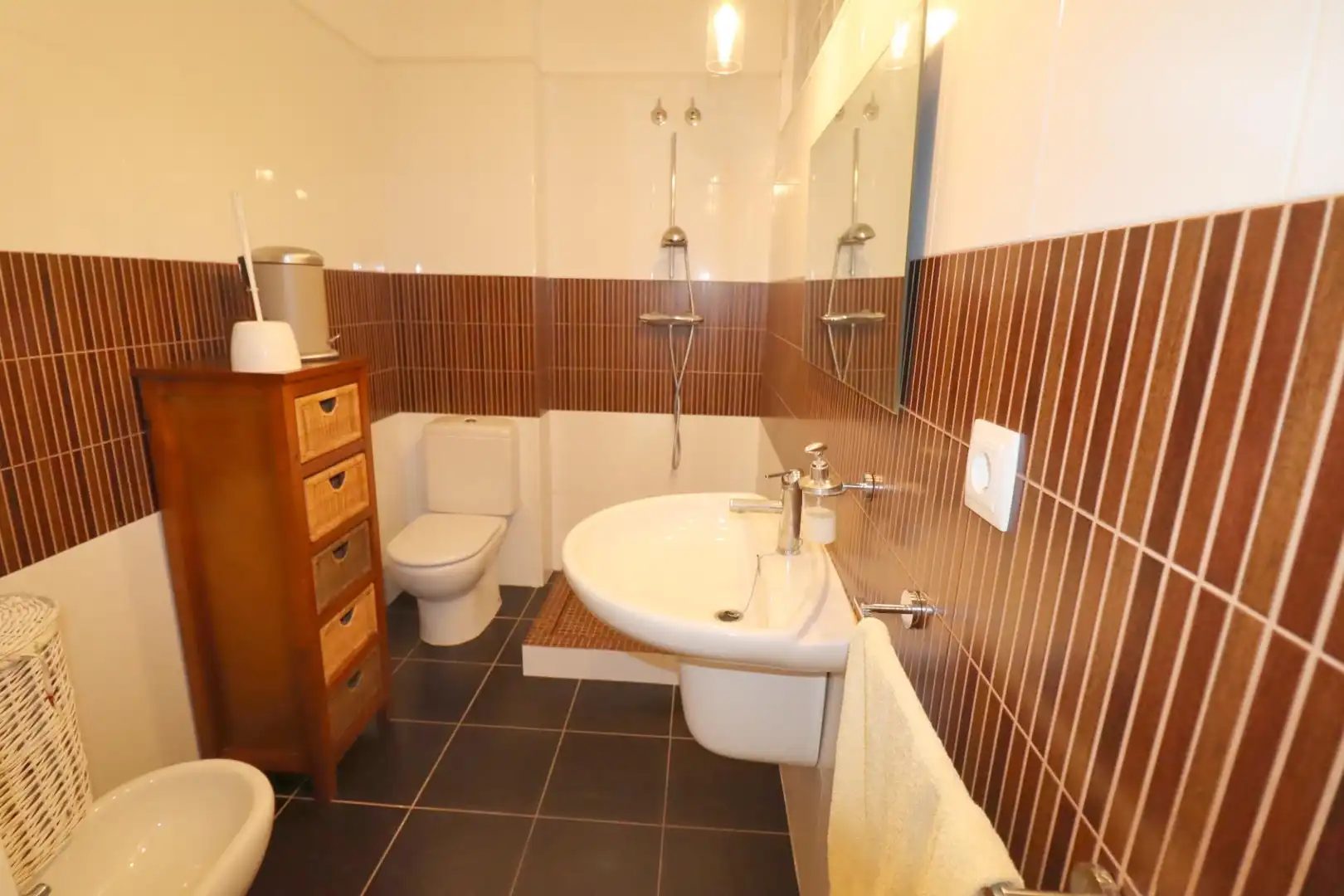 Badezimmer von Wohnungen zur Miete in Godella mit Klimaanlage, Terrasse und Abstellraum