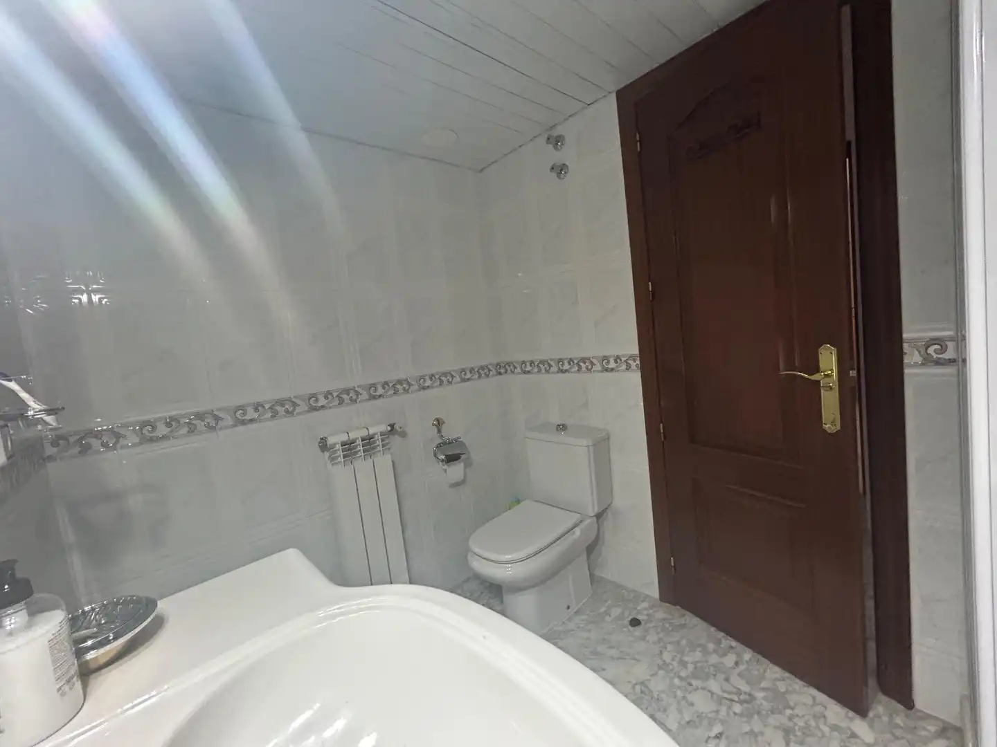 Baño de Piso en venta en Córdoba con Aire acondicionado, Calefacción y Jardín privado