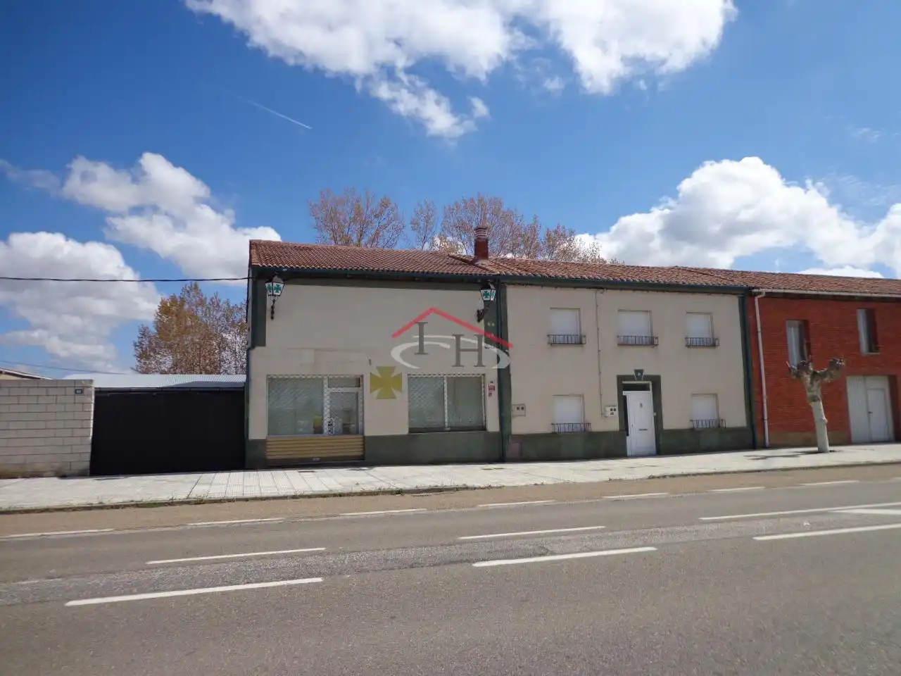 House with garden for sale in CAMINO DE SANTIAGO