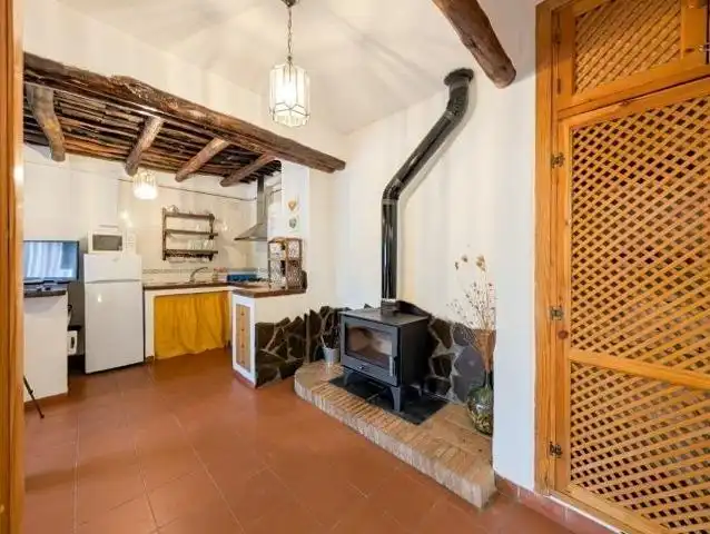 Cocina de Piso en venta en Bubión con Calefacción y Piscina comunitaria