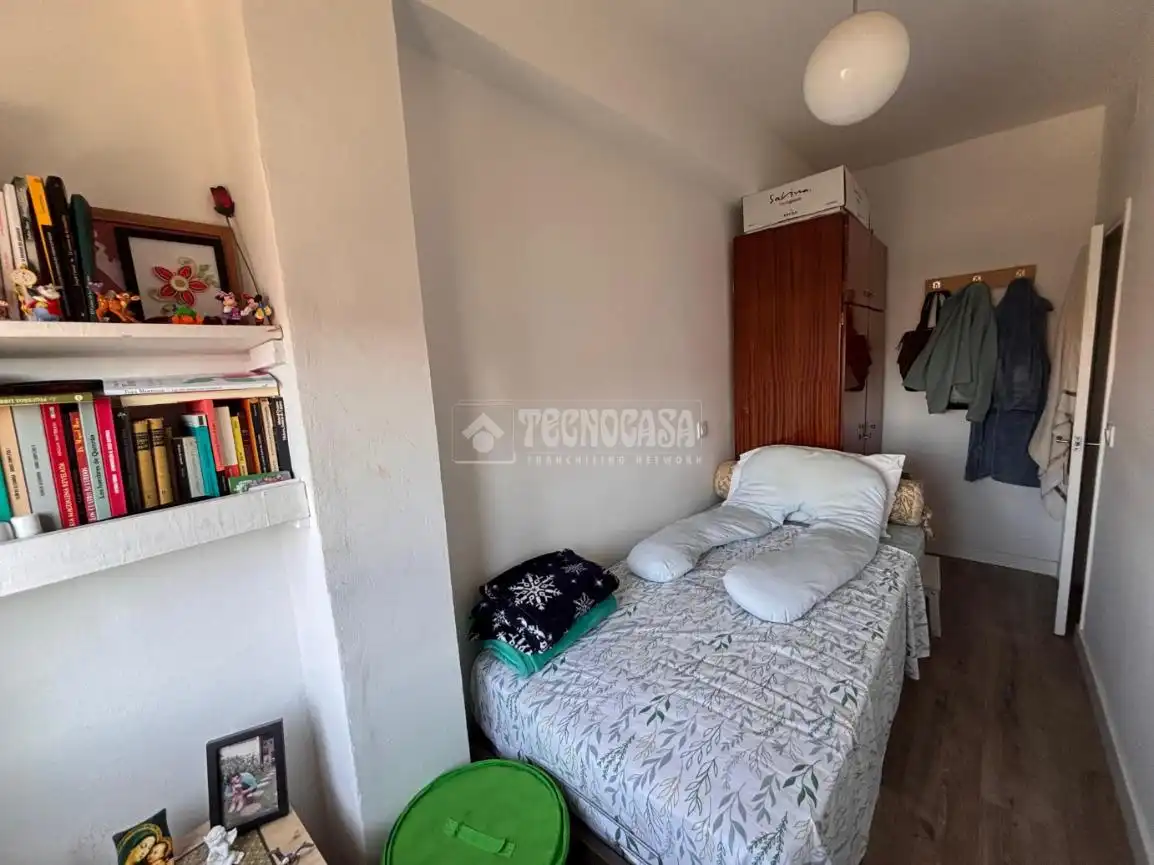 Habitación de Piso en venta en Madrid con Aire acondicionado