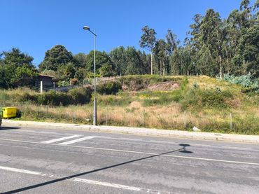 Lands and plots for sale in O Pino