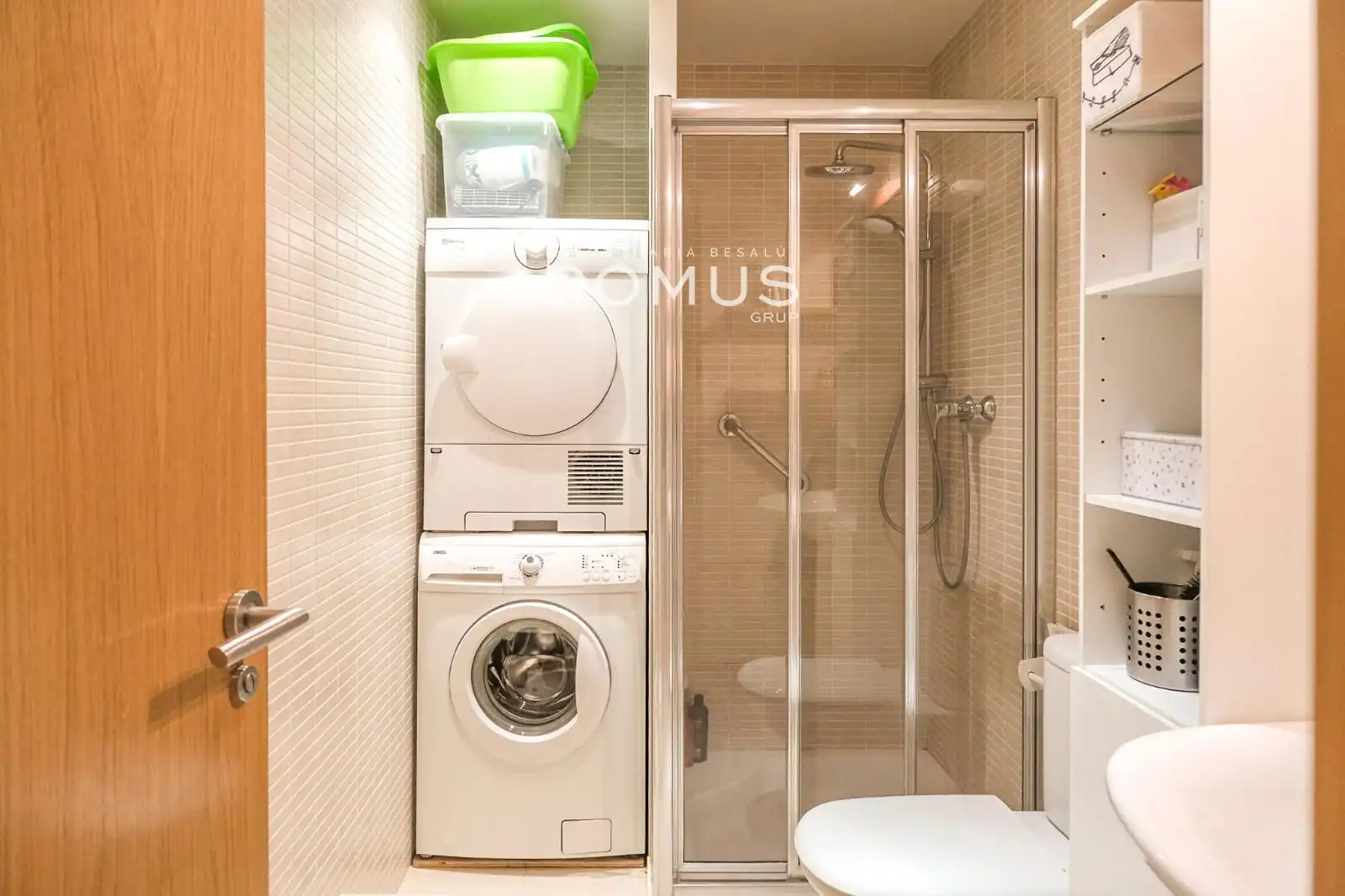 Bathroom of Flat for sale in Besalú  with Air Conditioner and Heating