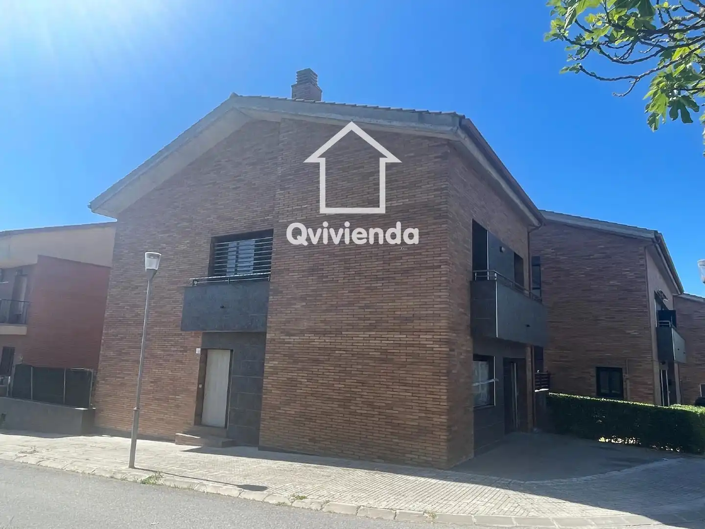 Vista exterior de Casa adosada en venta en Montmeló con Calefacción