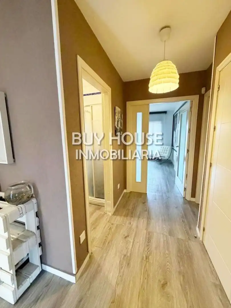 Chalet con piscina en venta en Calle Madeira 17, imagen 13