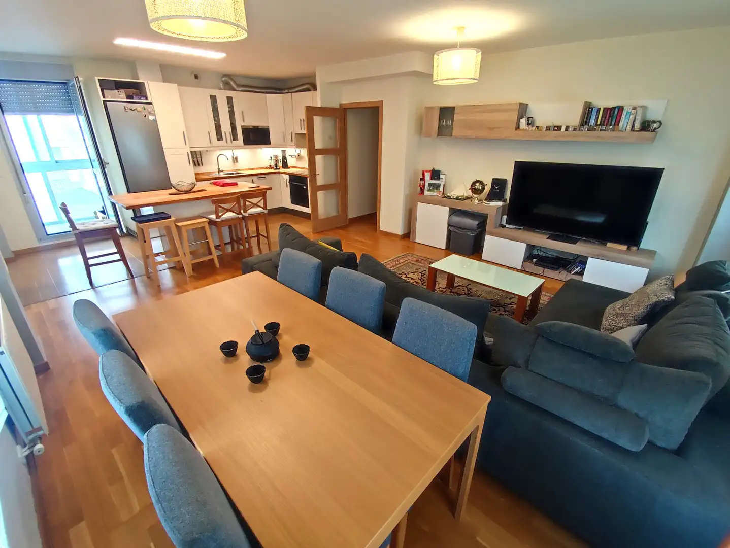 Sala de estar de Piso en venta en Vitoria - Gasteiz con Calefacción, Terraza y Amueblado