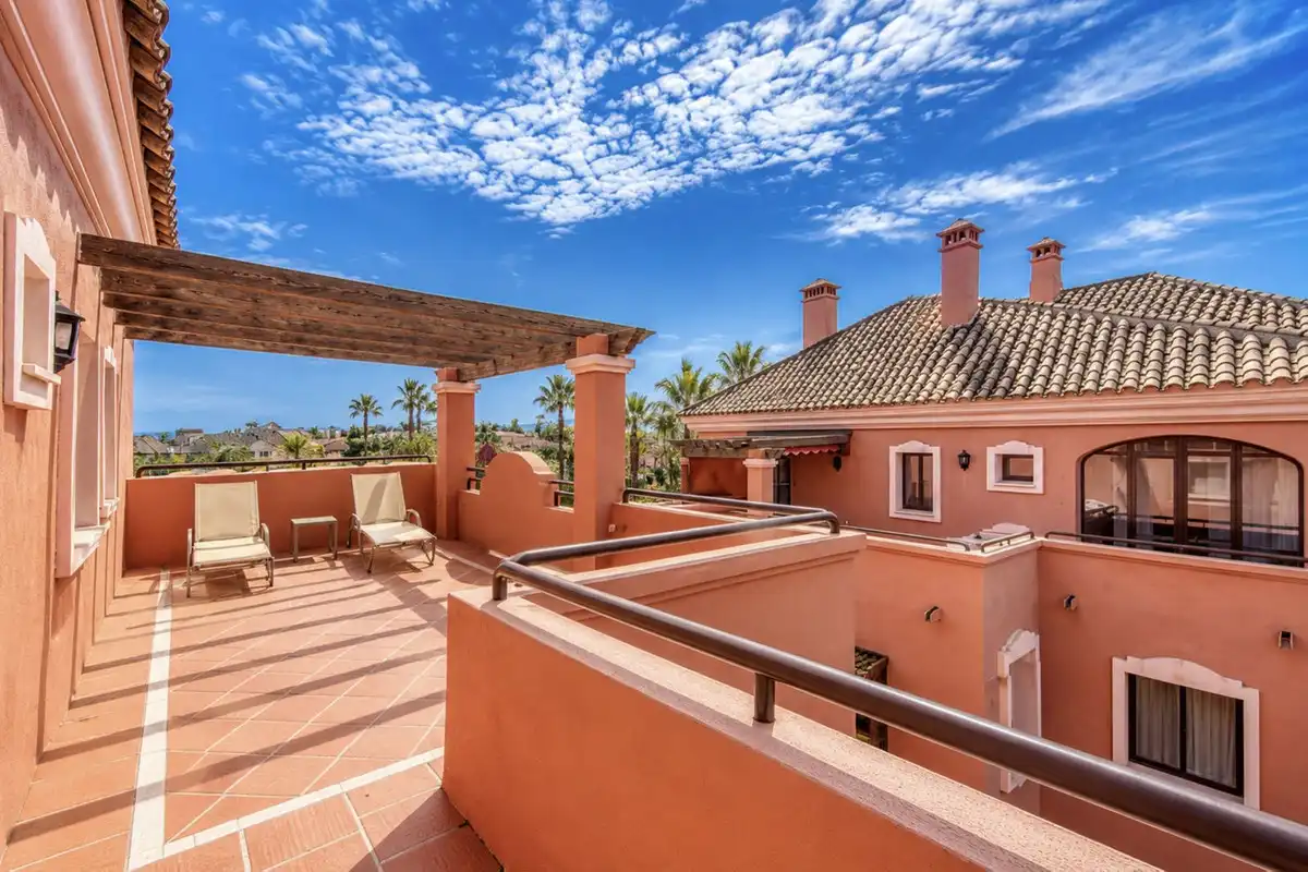 Terrassa de Dúplex en venda en Marbella amb Aire condicionat, Terrassa i Traster