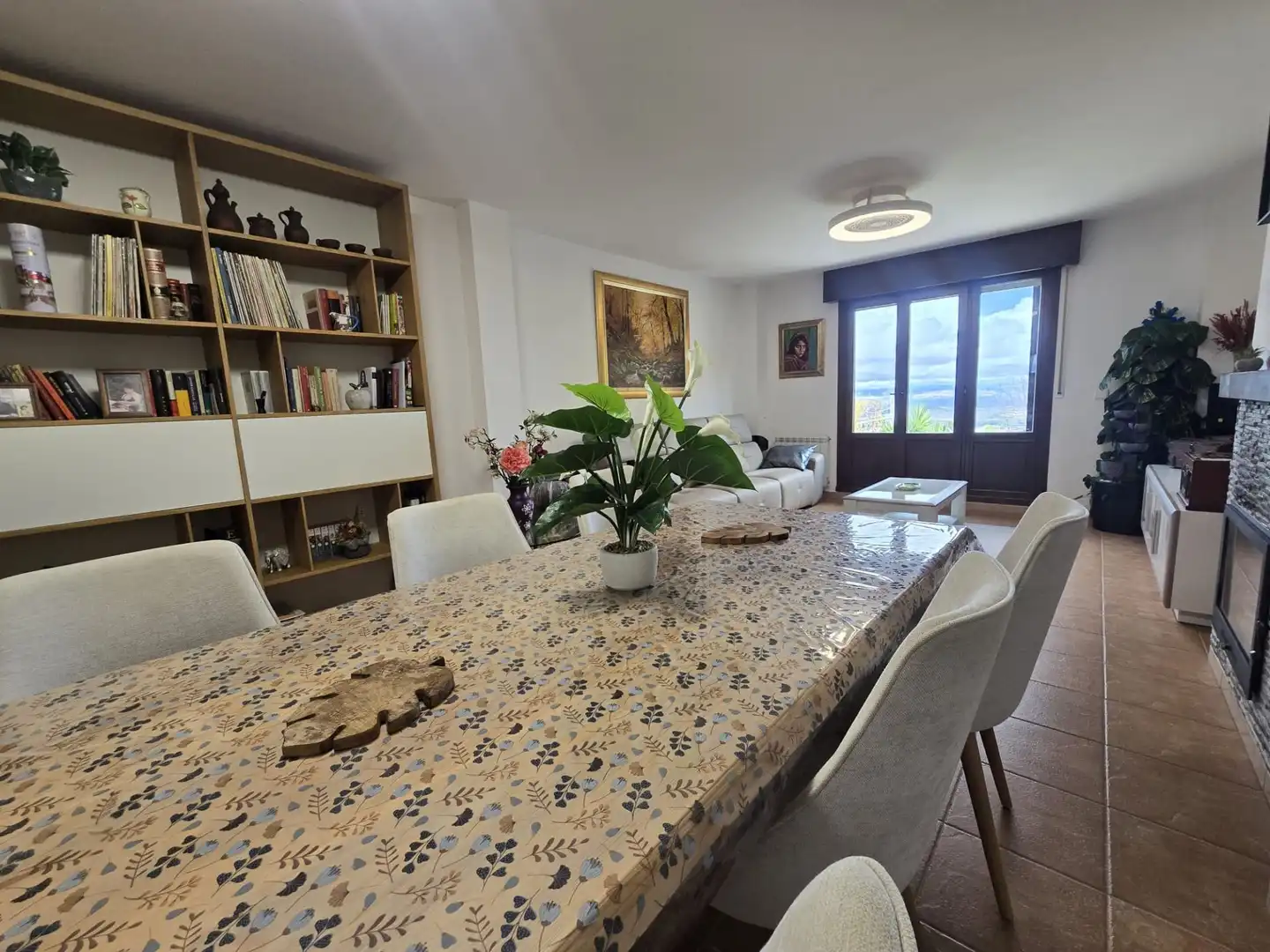 Menjador de Apartament en venda en Sojuela amb Calefacció, Jardí privat i Terrassa