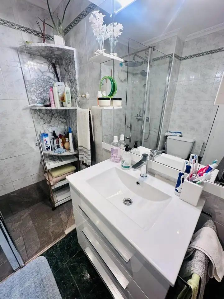 Bathroom of Apartments for sale in Benidorm  with Terrace