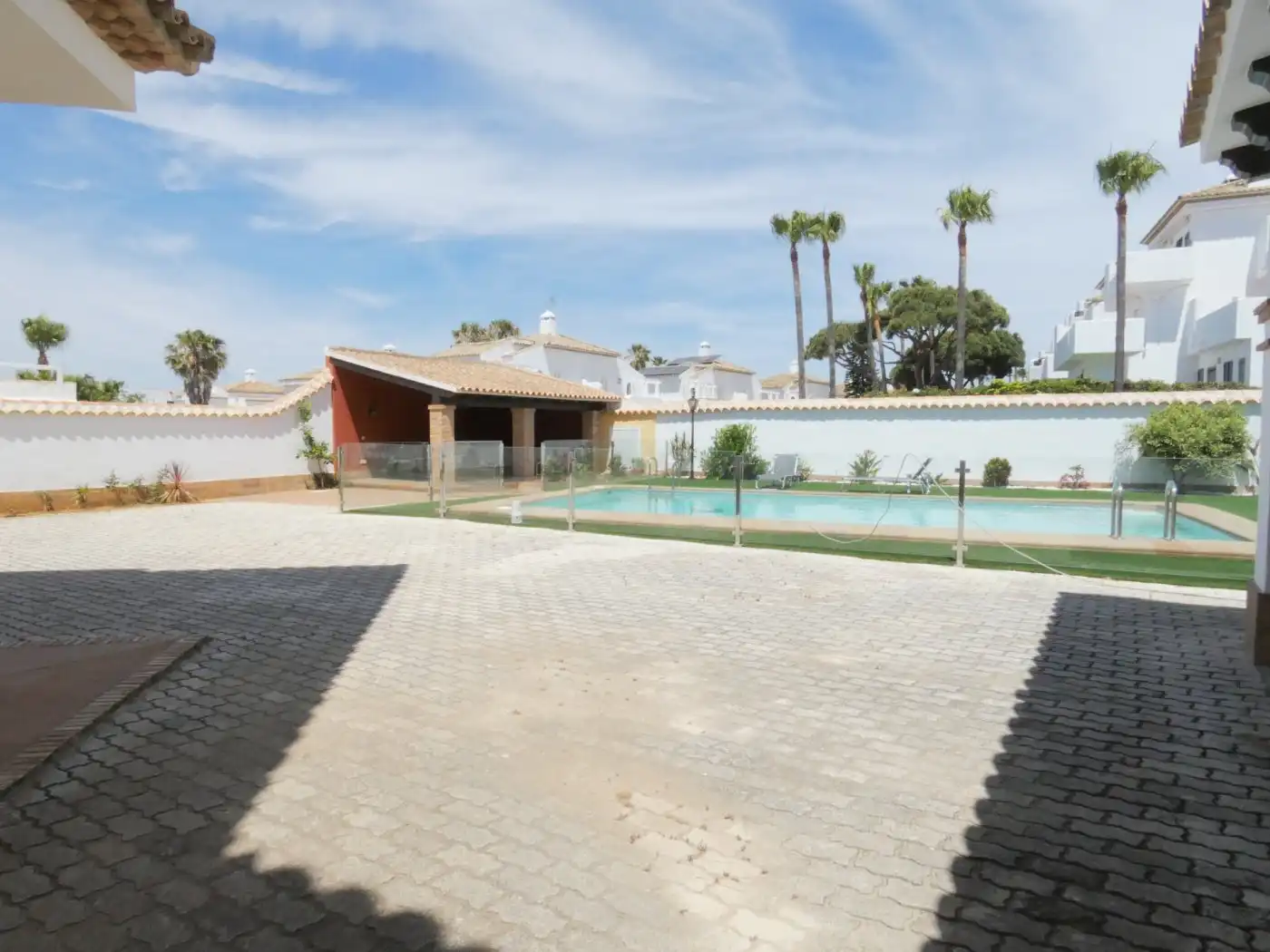 Swimming pool of Houses for sale in Chiclana de la Frontera  with Air Conditioner, Private garden and Terrace