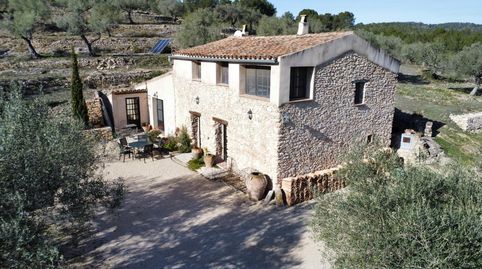 Finca exclusiva con masía restaurada y entorno ecológico
