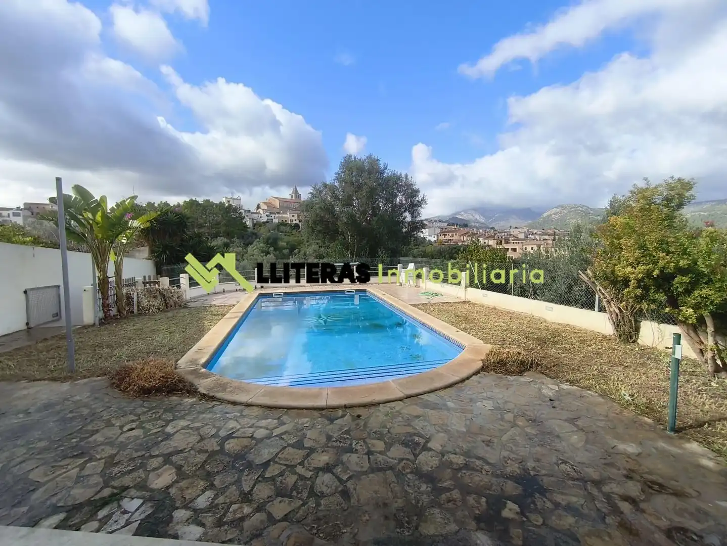 Casa amb terrassa en venda a Campanet