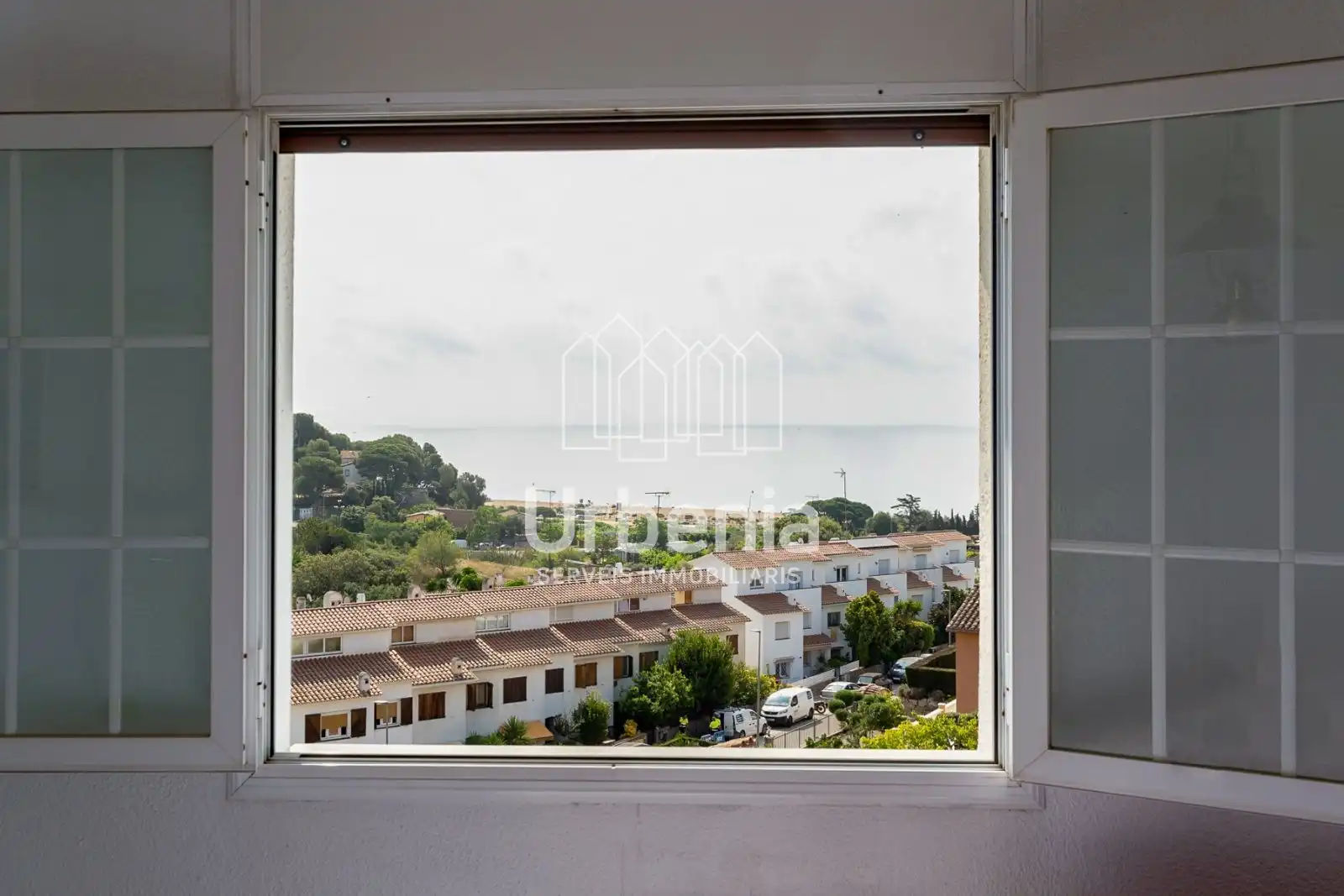 Vista exterior de Casa o xalet en venda en Arenys de Mar amb Calefacció, Terrassa i Piscina