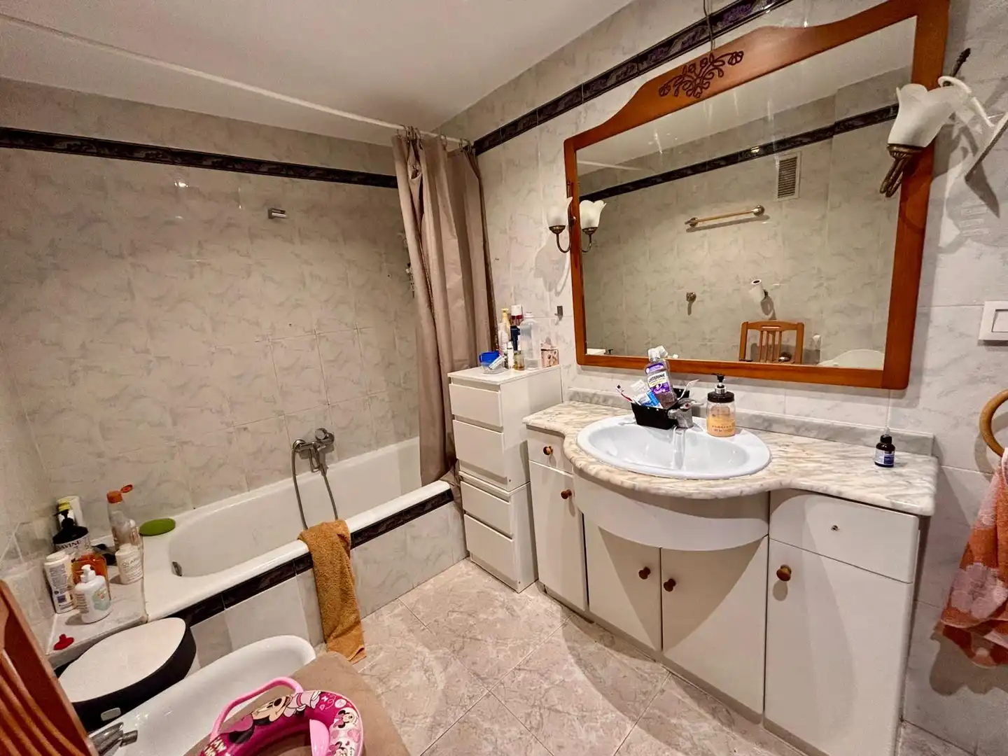 Badezimmer von Wohnung zum Verkauf in Alicante / Alacant mit Klimaanlage, Möbliert und Ofen