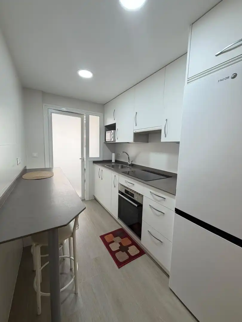 Küche von Wohnung zur Miete in Madrid mit Heizung, Privatgarten und Parkett