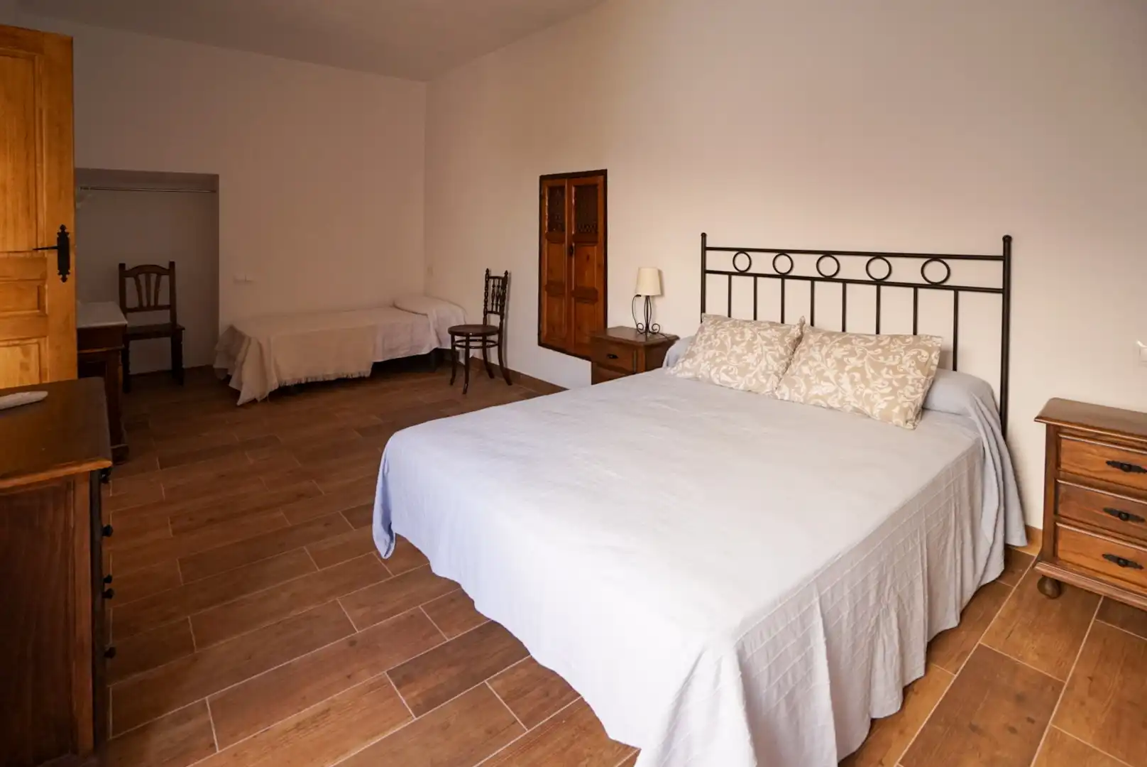 Habitación de Casa adosada en venta en Ardales con Aire acondicionado, Jardín privado y Trastero