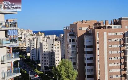 Vista exterior de Pis en venda en Villajoyosa / La Vila Joiosa amb Aire condicionat, Jardí privat i Terrassa