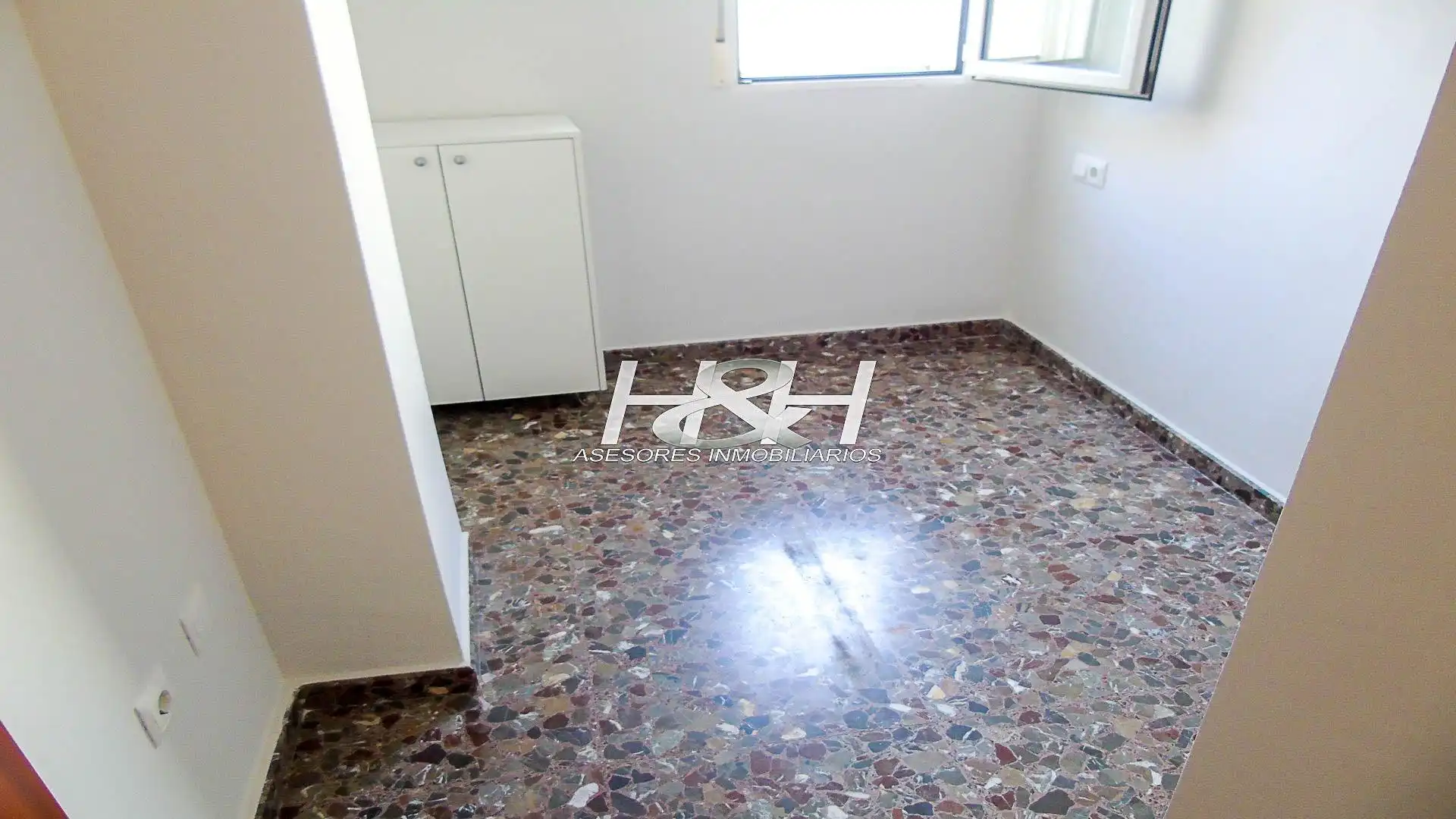 Cocina de Dúplex de alquiler en Burjassot con Aire acondicionado, Calefacción y Terraza