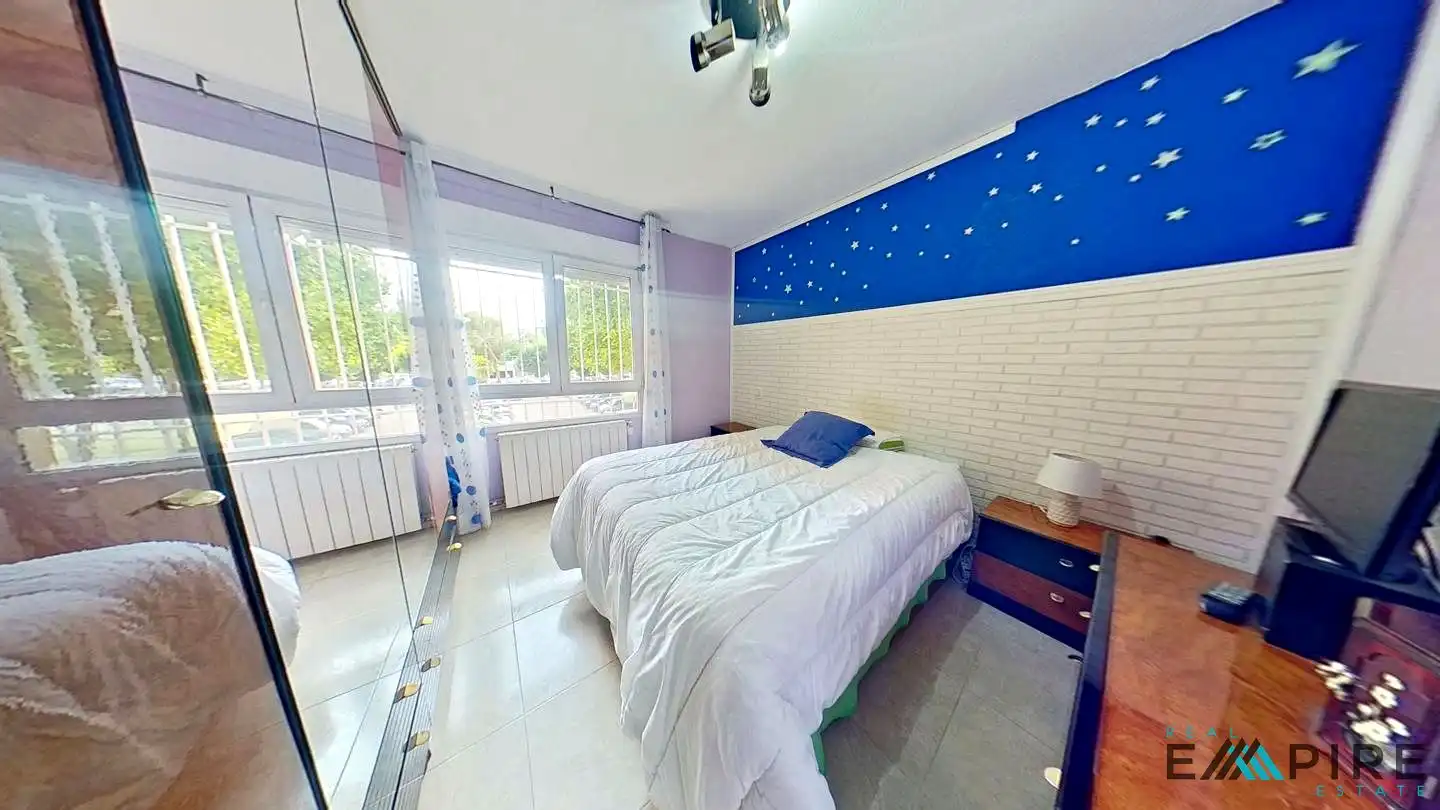 Habitación de Planta baja en venta en Fuenlabrada con Calefacción, Terraza y Trastero