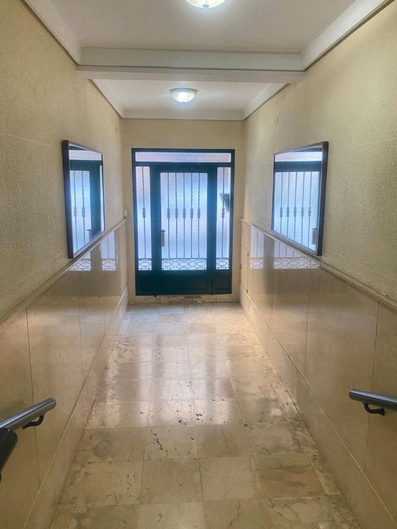 Flat to share in Alicante / Alacant  with Air Conditioner, Heating and Parquet flooring