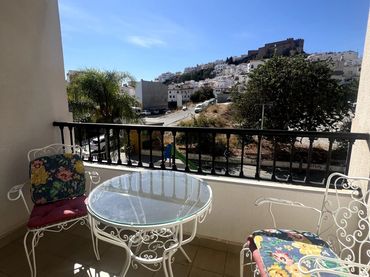 Appartamento con balcone in vendita a Centro