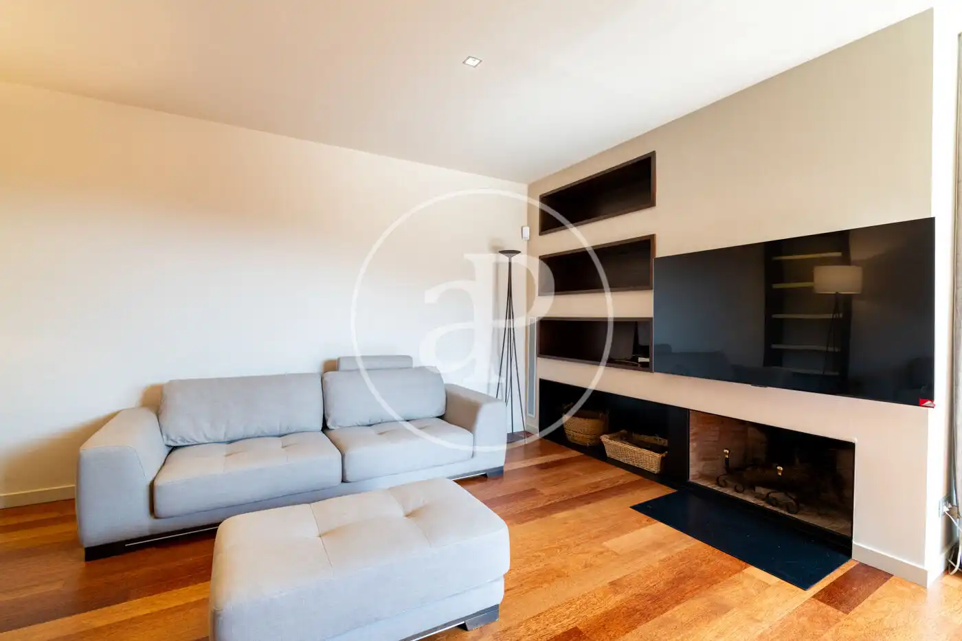 Sala de estar de Piso de alquiler en Barcelona con Aire acondicionado, Calefacción y Terraza