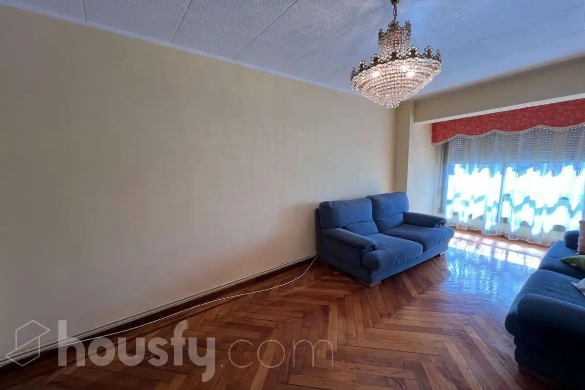 Sala de estar de Piso en venta en A Coruña Capital  con Calefacción