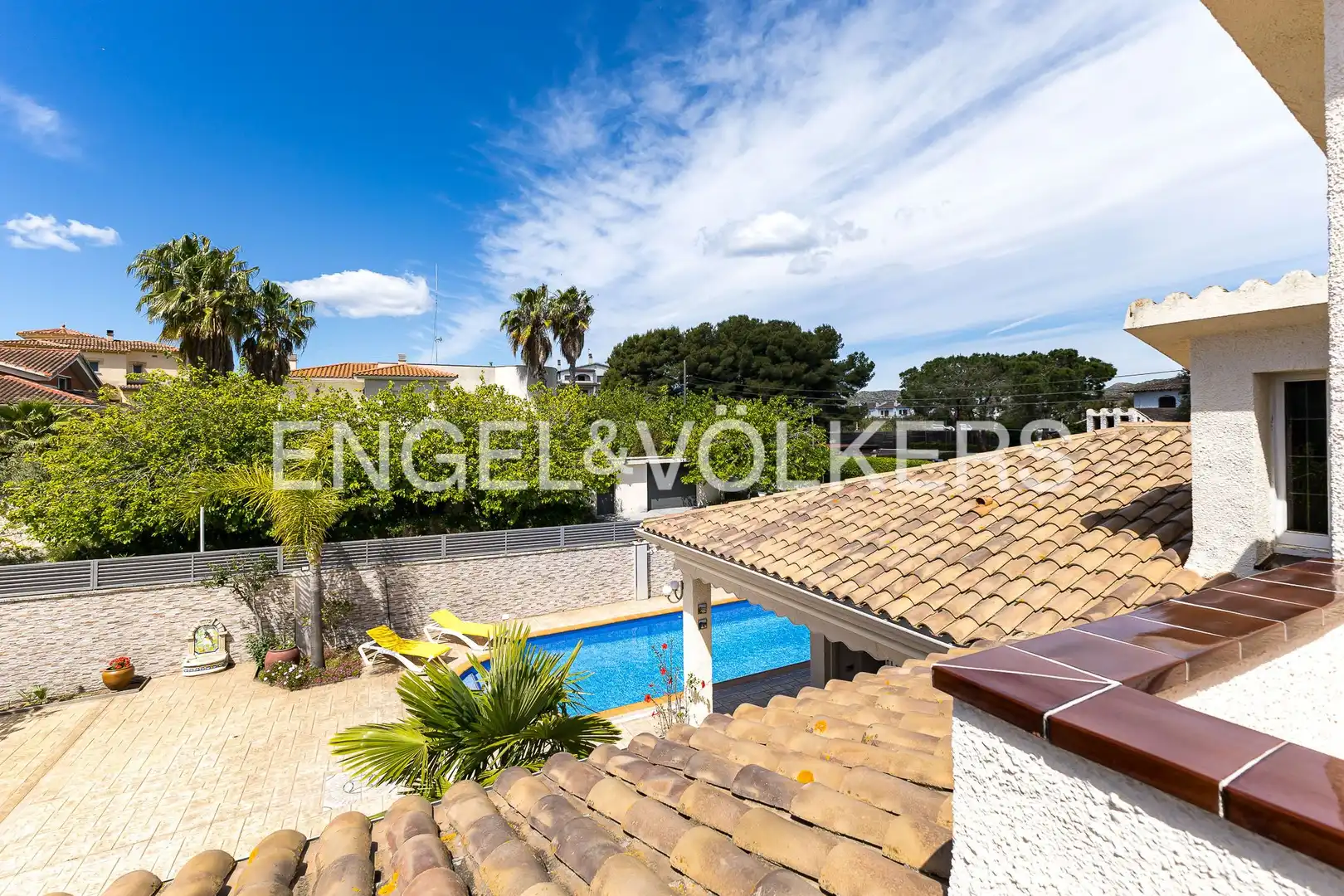 Exterior view of Houses for sale in Roda de Berà  with Air Conditioner, Heating and Private garden