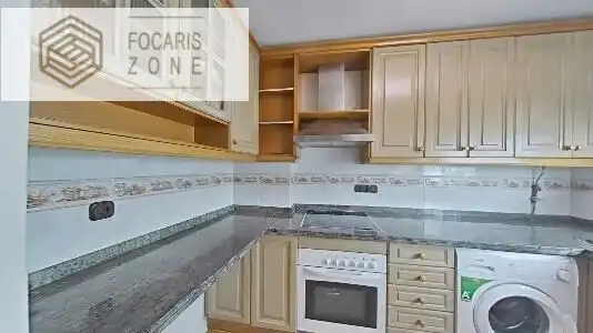 Cuina de Casa adosada en venda en Málaga amb Aire condicionat, Calefacció i Jardí privat