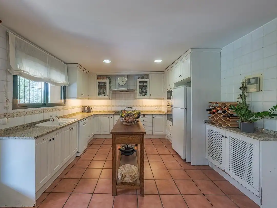 Cocina de Casa o chalet en venta en Torrelodones con Aire acondicionado, Calefacción y Jardín privado