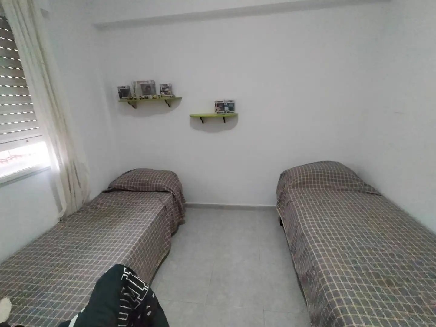 Habitación de Piso en venta en La Línea de la Concepción con Terraza