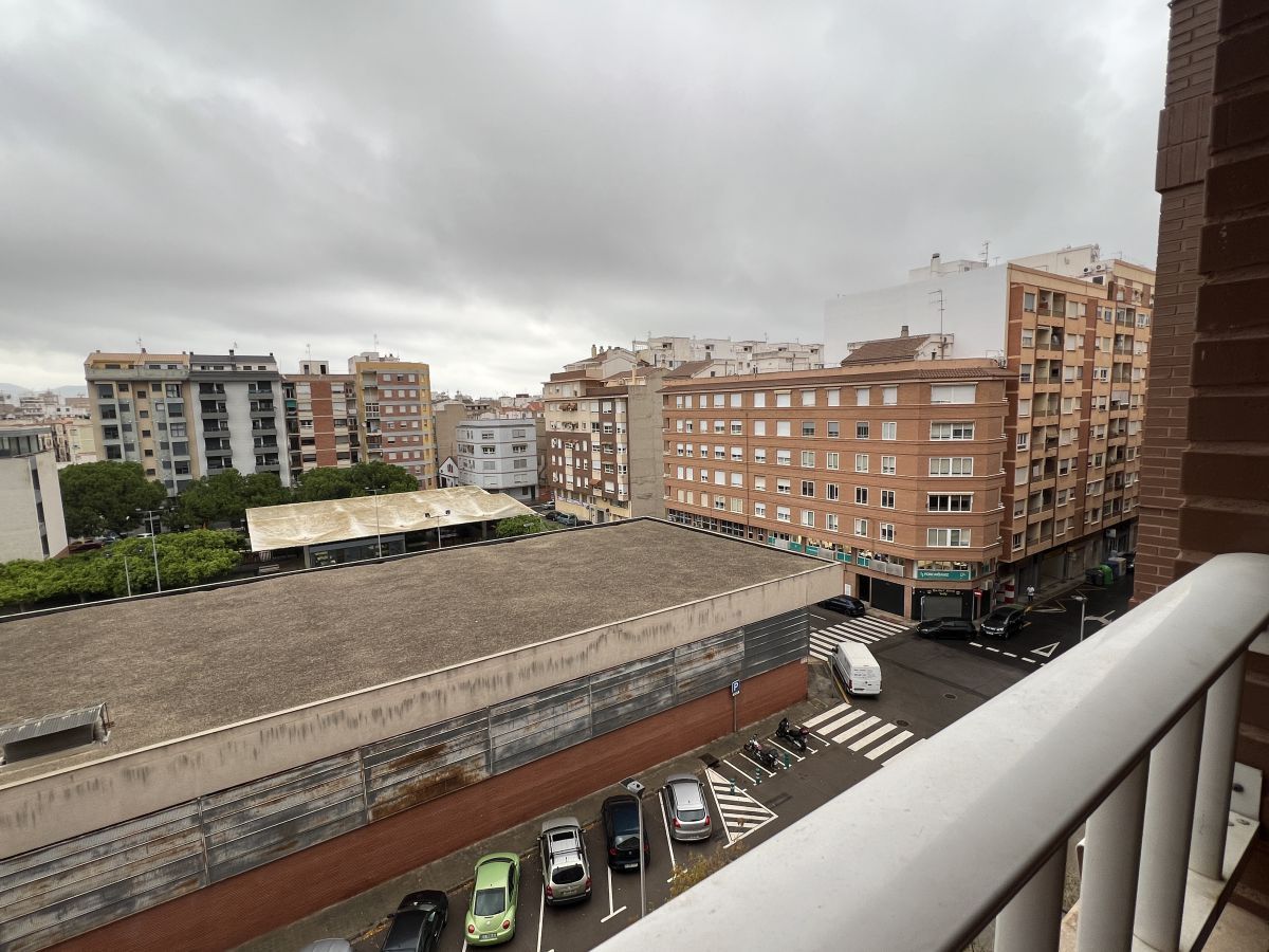 Vista exterior de Pis en venda en Castellón de la Plana / Castelló de la Plana amb Balcó