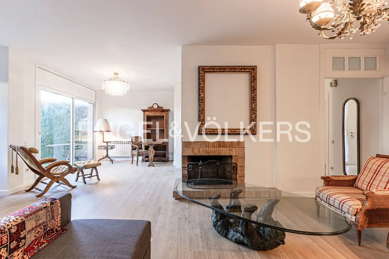 Living room of Detached homes for sale in Sant Cugat del Vallès  with Air Conditioner, Heating and Private garden