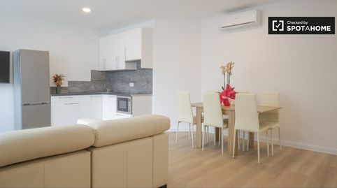 Photo 2 of Flat for rent in Lucero, Madrid Capital
