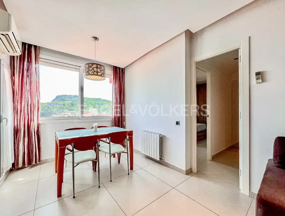 Comedor de Ático en venta en Barcelona con Aire acondicionado, Calefacción y Amueblado