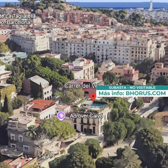Vista exterior de Casa o xalet en venda en Barcelona amb Piscina