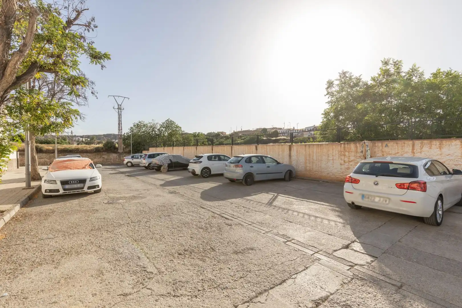 Parking de Casa adosada en venta en Guadix con Aire acondicionado y Terraza