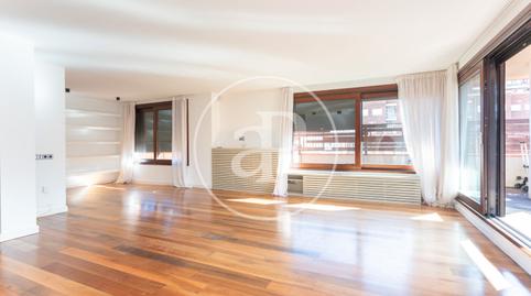 Foto 2 de Piso de alquiler en Carrer del Dr. Roux, Les Tres Torres,  Barcelona Capital