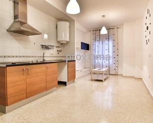 Kitchen of Flat for sale in  Sevilla Capital  with Air Conditioner