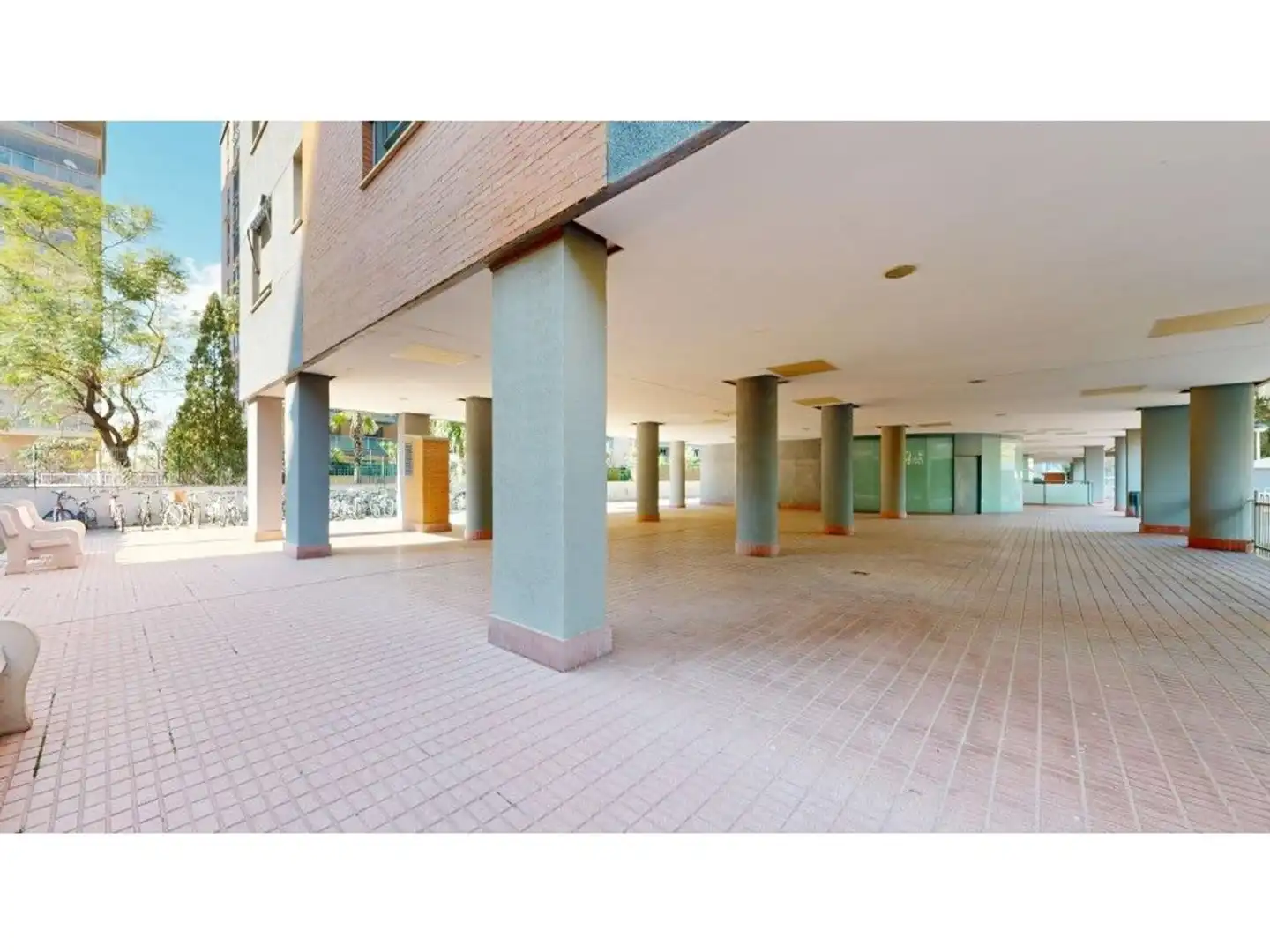 Vista exterior de Piso en venta en Mislata con Aire acondicionado, Jardín privado y Terraza