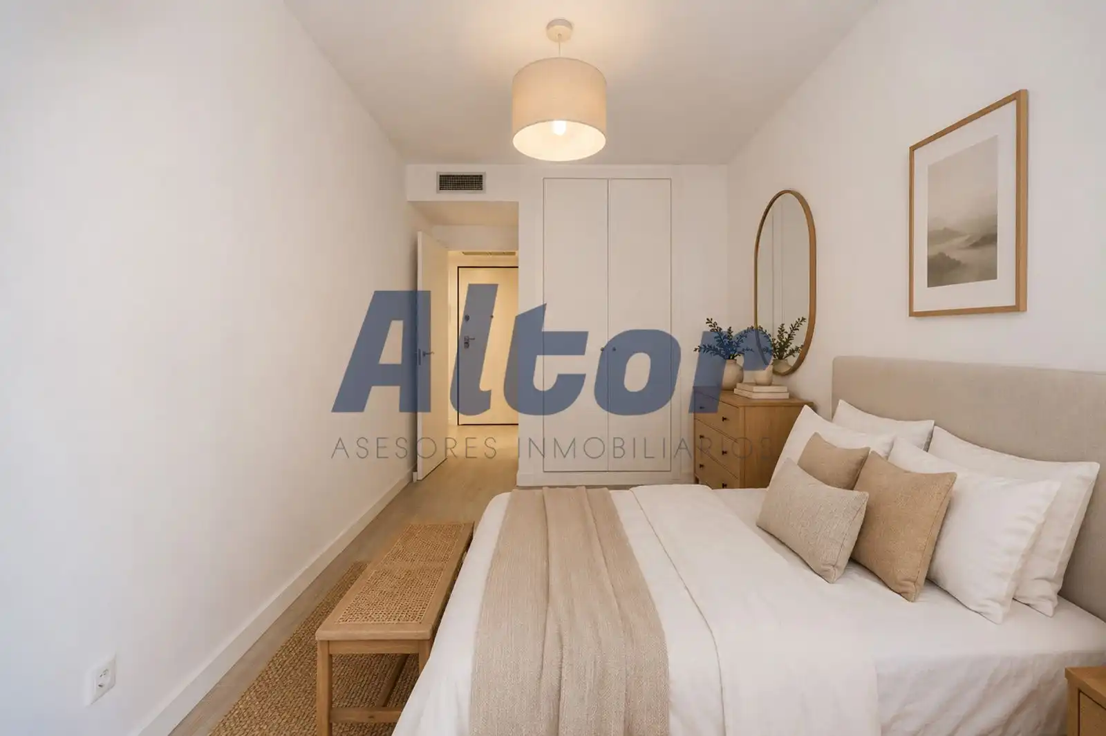 Bedroom of Flat for sale in Madrid  with Air Conditioner, Heating and Storage room