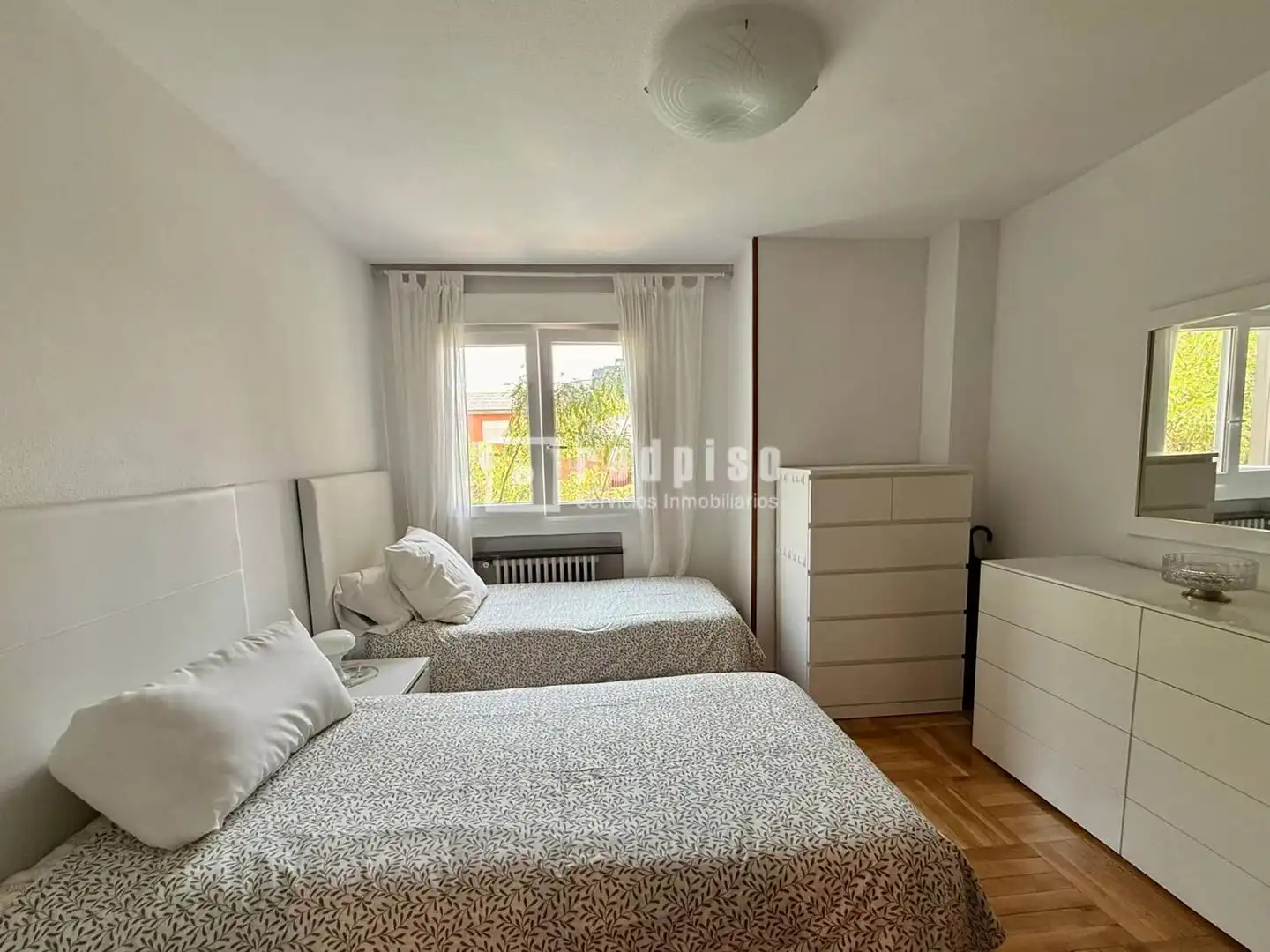 Bedroom of Flat for sale in Madrid  with Air Conditioner, Heating and Terrace
