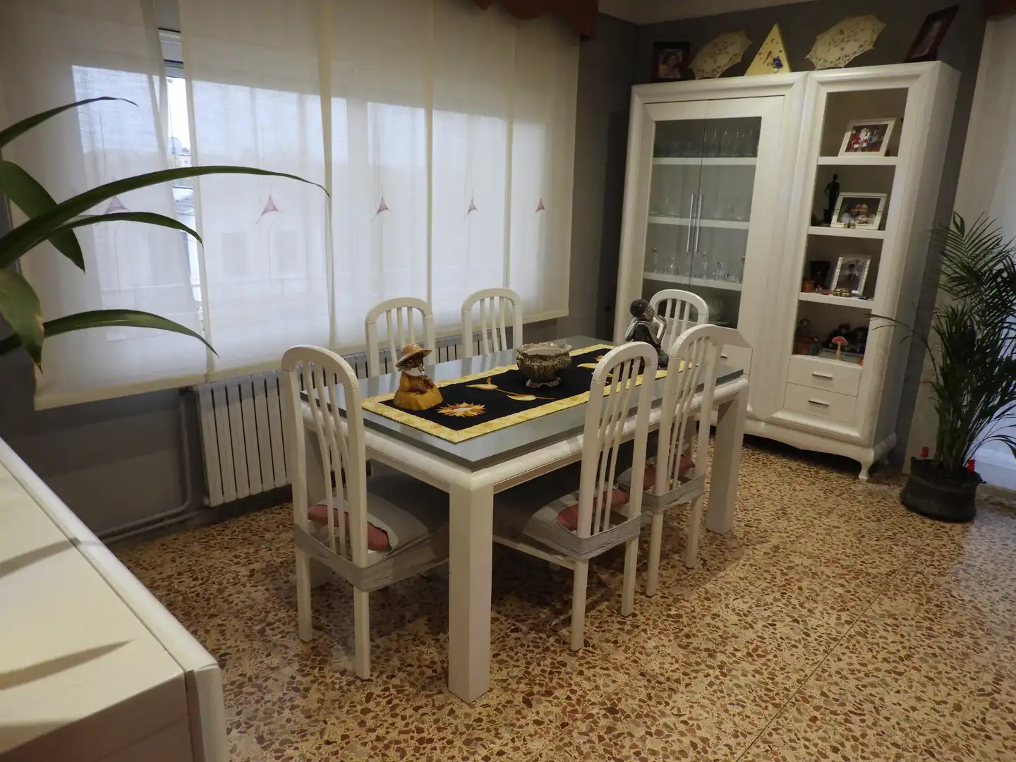 Menjador de Casa o xalet en venda en Castellar del Vallès amb Aire condicionat, Calefacció i Jardí privat