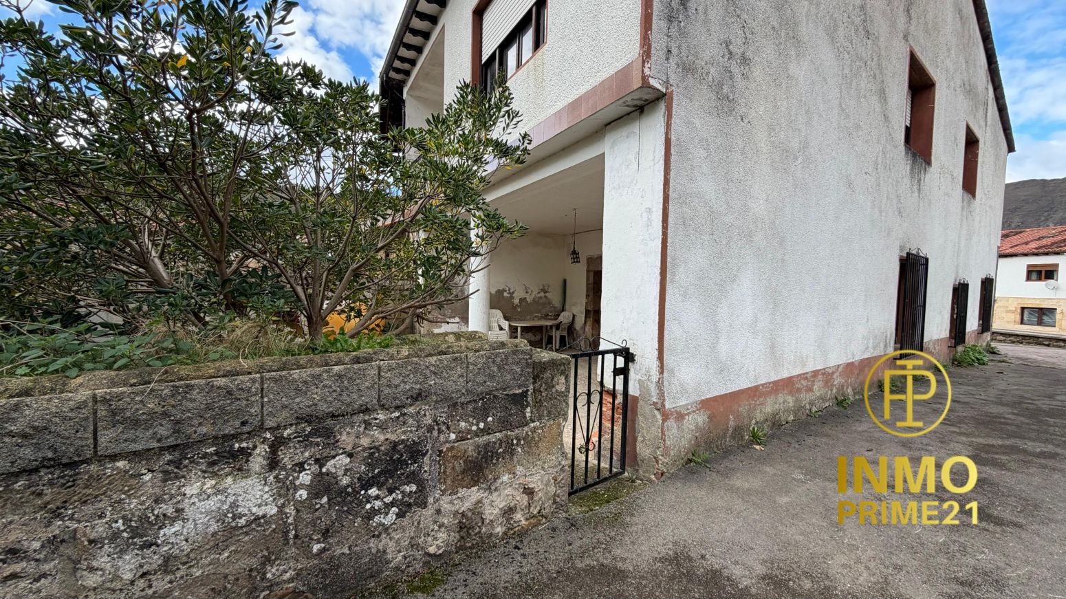 Vista exterior de Casa o xalet en venda en Ruente amb Calefacció i Jardí privat