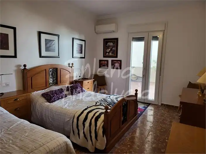 Dormitori de Casa o xalet en venda en Humilladero amb Aire condicionat i Piscina