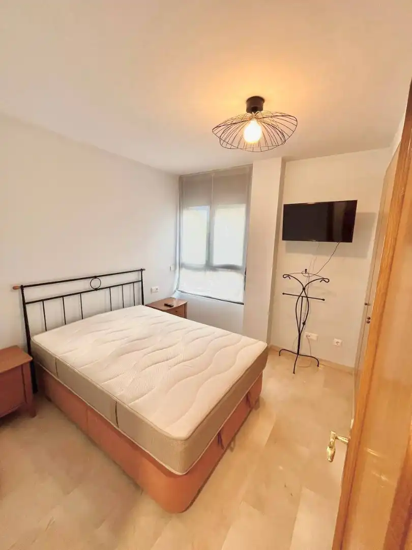 Bedroom of Flat for rent in Valencia  with Air Conditioner, Furnished and Balcony