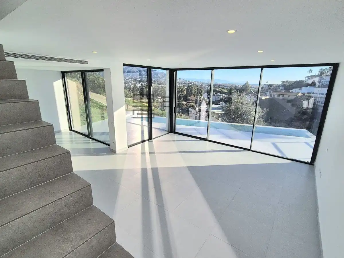 Chalet con piscina en venta en Cerros del Aguila, imagen 15